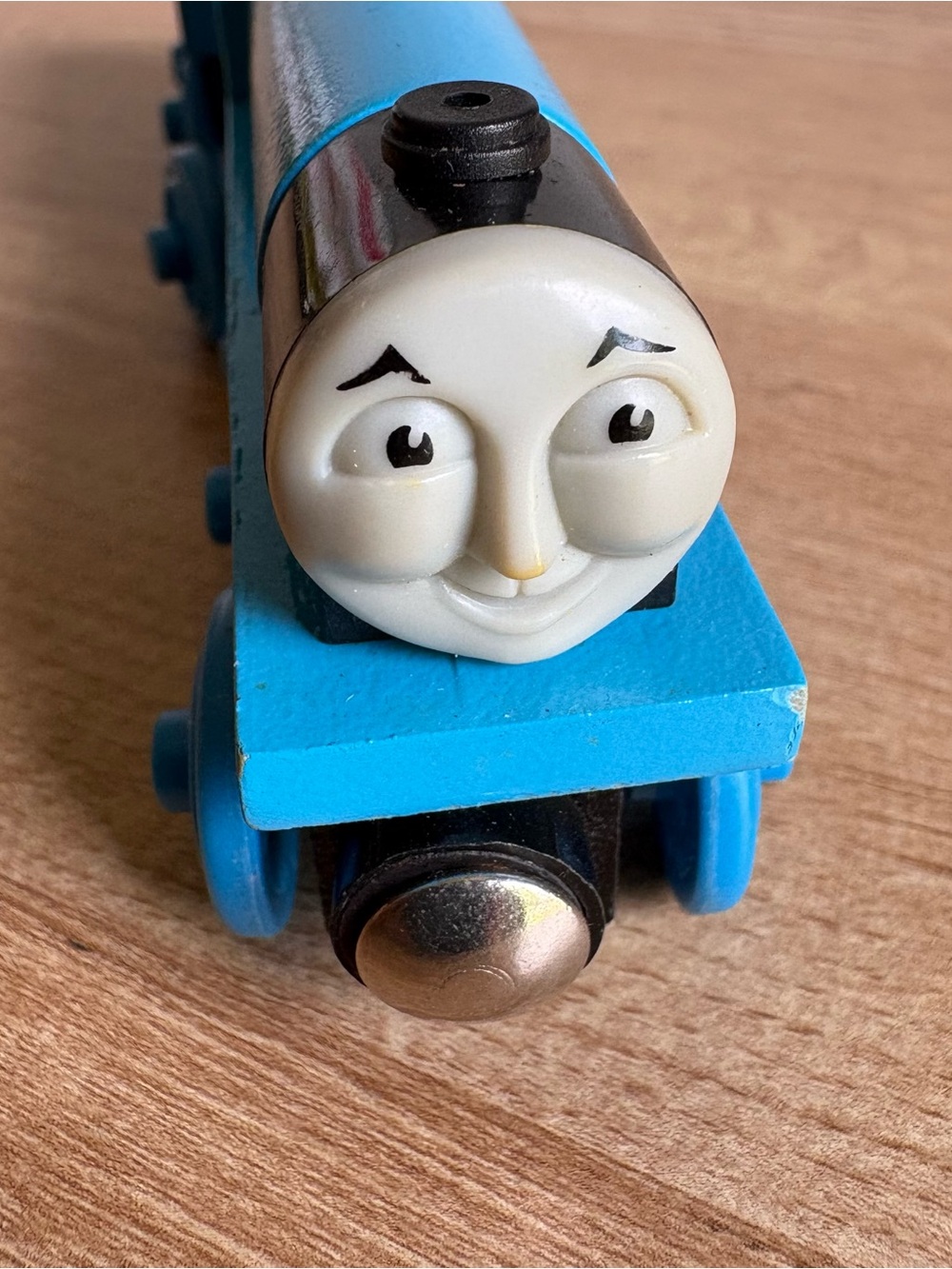 Thomas & Friend Wooden Train #4 - Gordon w/ Tender - Britt Allcroft 2000
